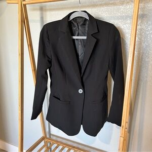 Women’s single button black blazer. Size small.
